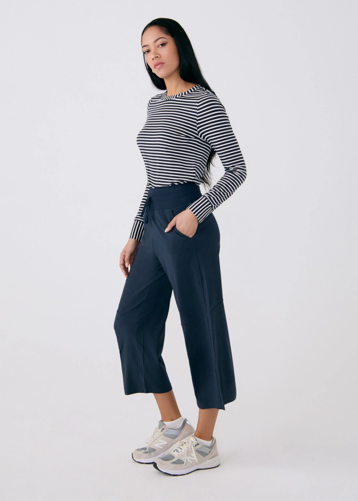 Momentum Cropped Pants 10 Momentum Cropped Pants - Image 8