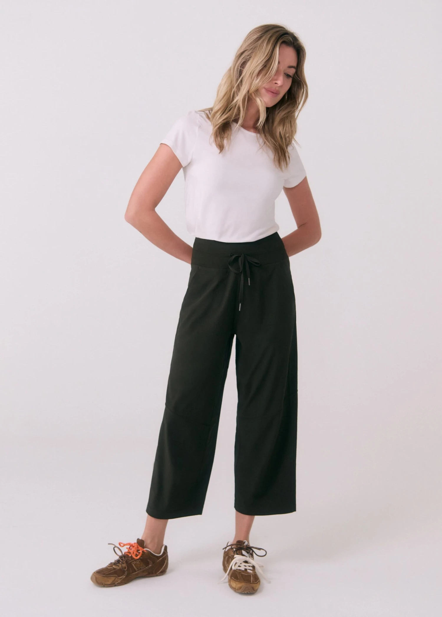 Momentum Cropped Pants 3 Momentum Cropped Pants
