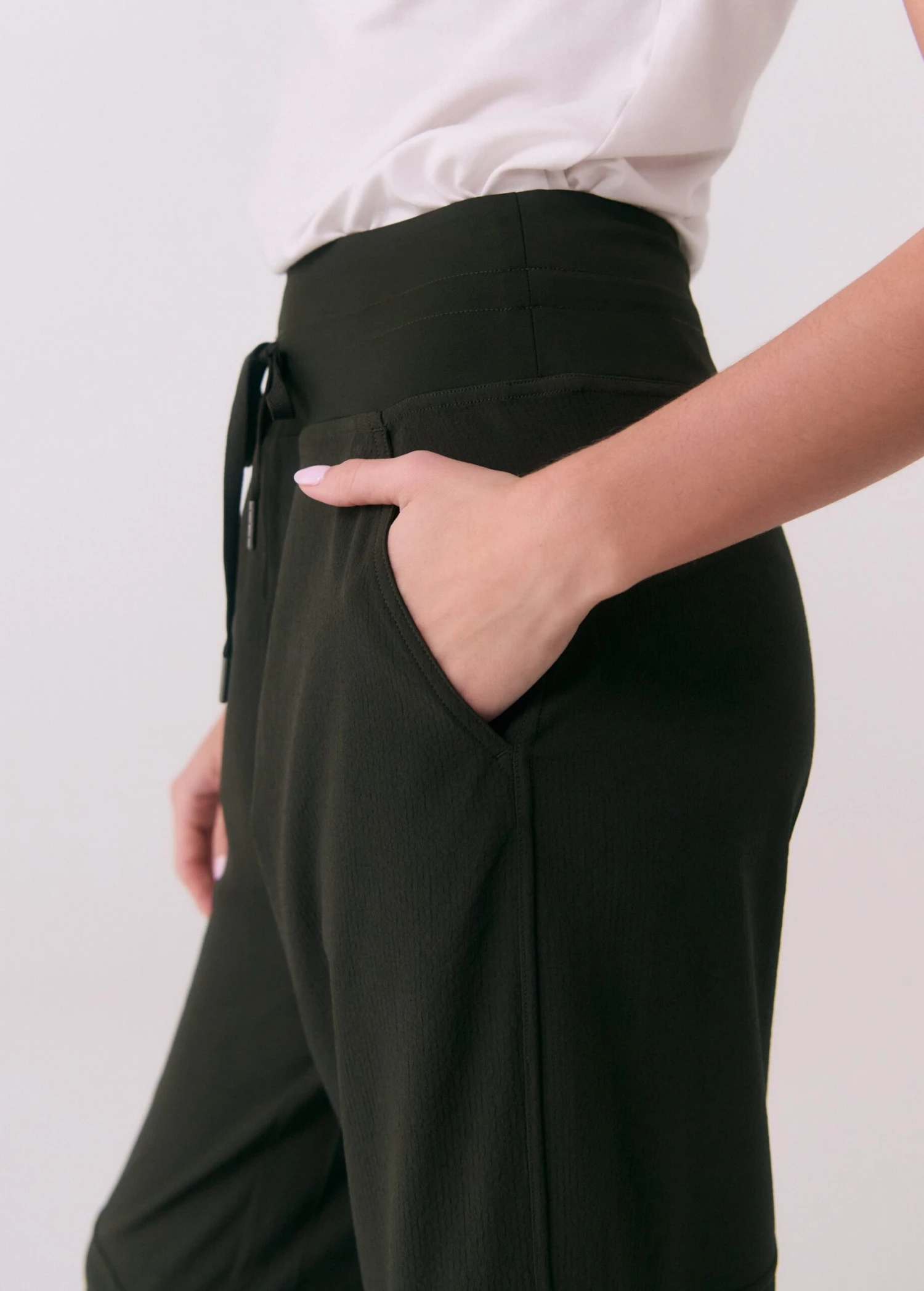 Momentum Cropped Pants 5 Momentum Cropped Pants - Image 3