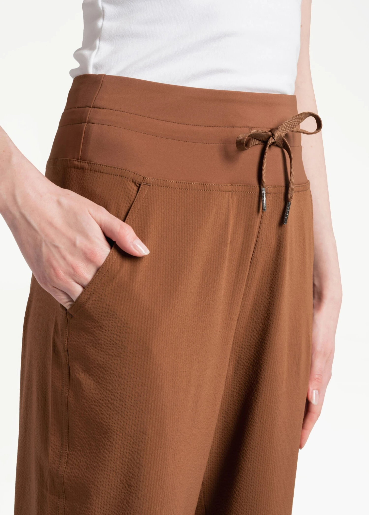 Momentum Cropped Pants 21 Momentum Cropped Pants - Image 19