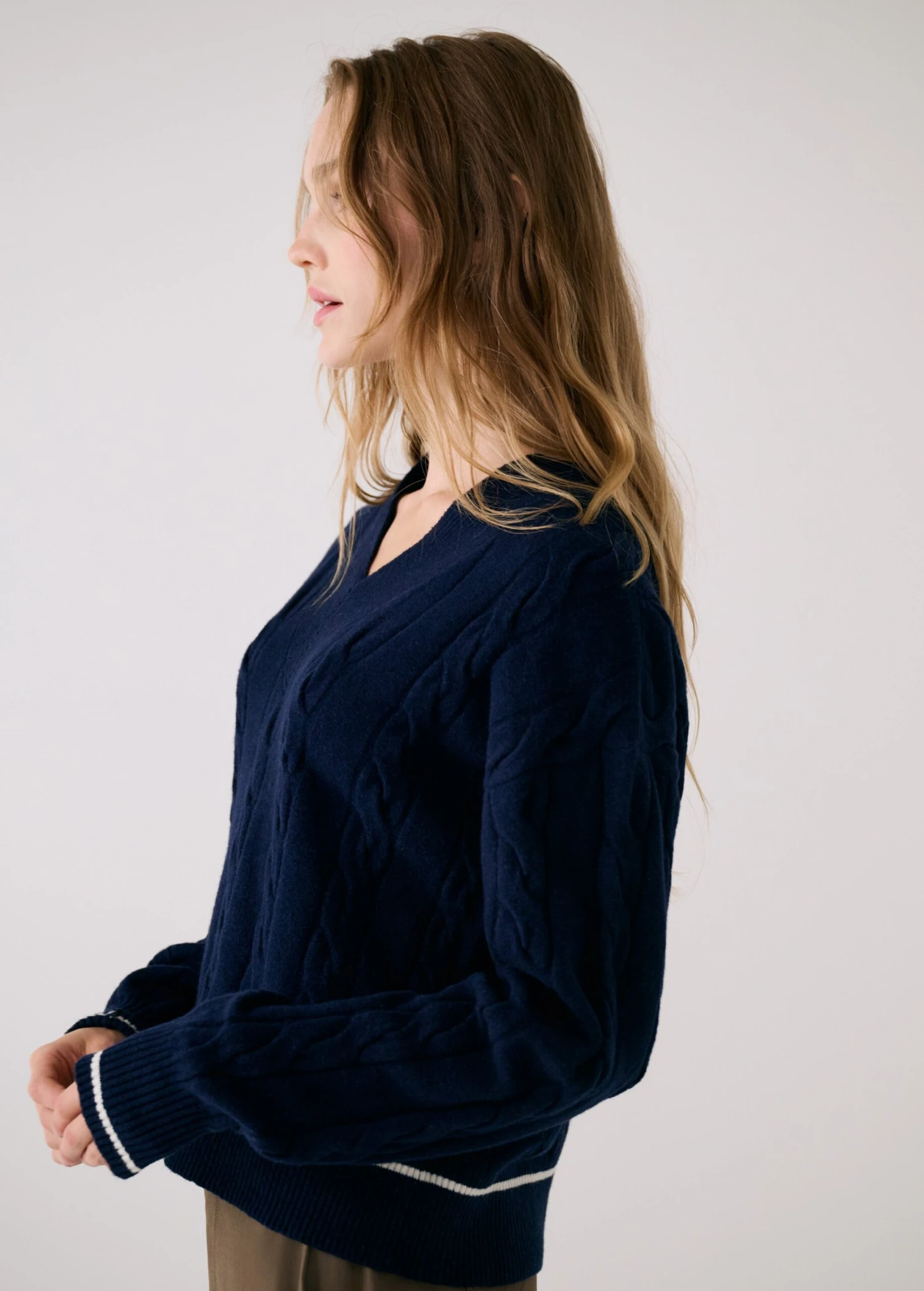 Camila V-Neck 8 Camila V-Neck - Image 6