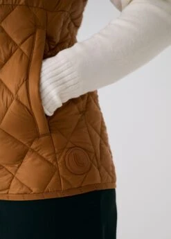 The Base Insulated Vest 28 The Base Insulated Vest -LOLE OUTLET LUW0968 C241 2