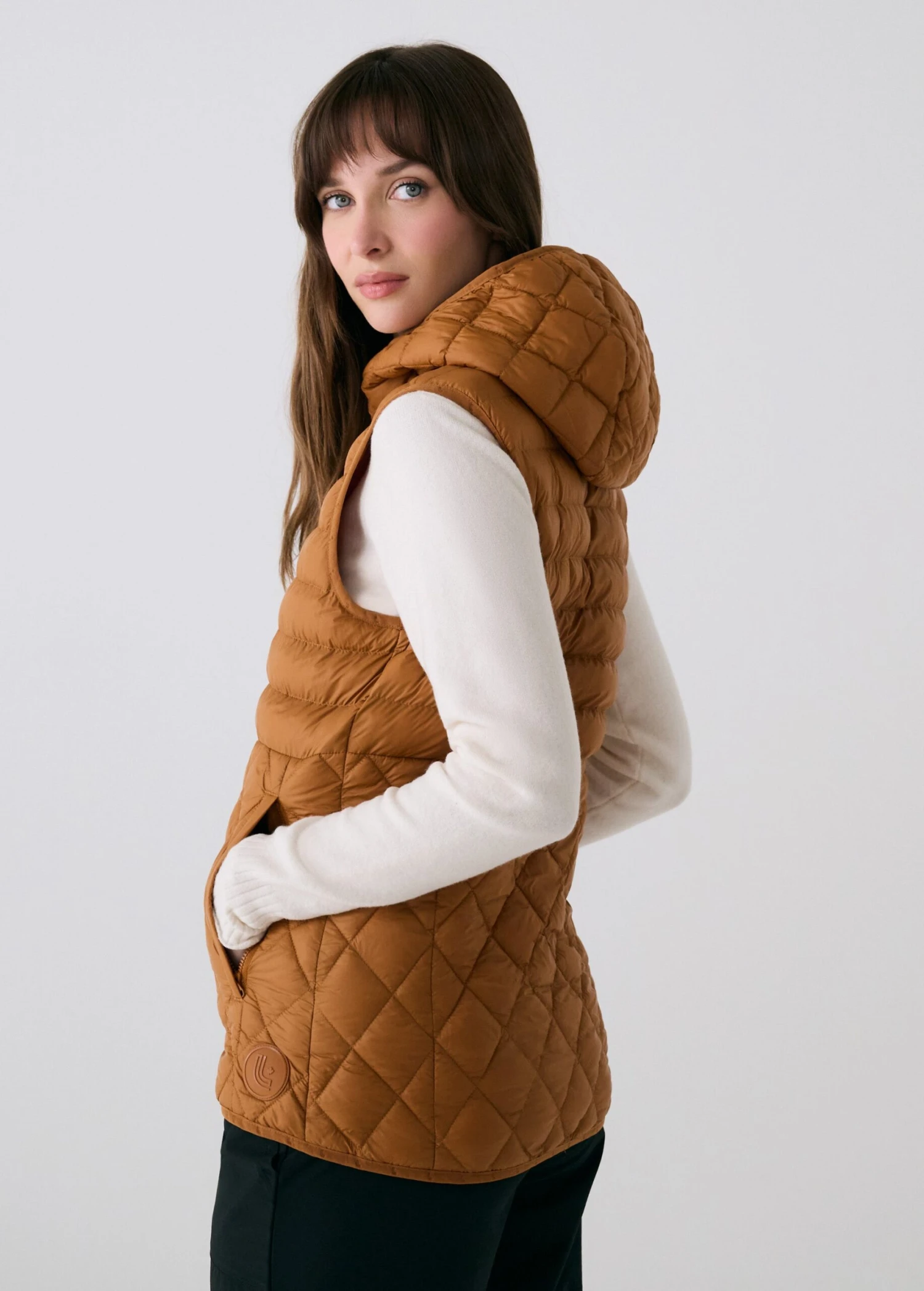 The Base Insulated Vest 10 The Base Insulated Vest - Image 8