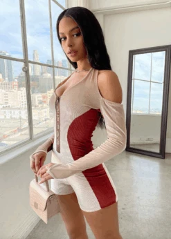 KEEP IT HOT ZIPPER ROMPER