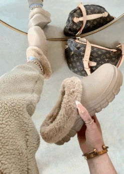 ALL FOR YOU FAUX FUR SLIDE