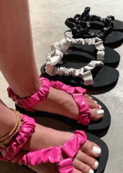 TOP TREND FUCHSIA DAD SANDAL