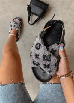 FANCY BUT COMFY GREY CHUNKY SANDAL