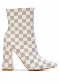 WALK IN THE CITY CREAM BOOTIES -LOLE OUTLET ScreenShot2021 11 19at2.41.36PM
