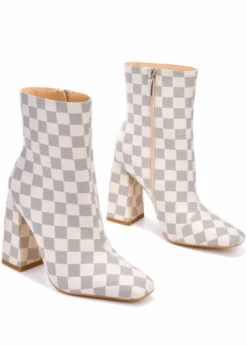 WALK IN THE CITY CREAM BOOTIES -LOLE OUTLET ScreenShot2021 11 19at2.42.14PM