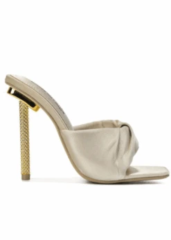 GLAM SZN OFF WHITE HEEL MULE -LOLE OUTLET ScreenShot2021 11 20at2.15.03PM