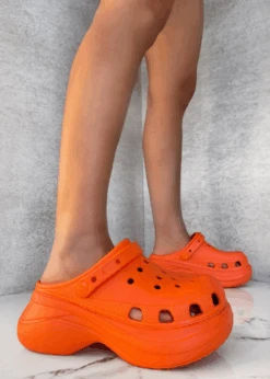 EYES ON ME ORANGE PLATFORM CLOG