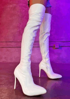 STRUT TO THE SALOON WHITE THIGH HIGH BOOTS