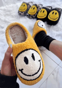 MAKE YOU SNUGGLE YELLOW SLIPPERS