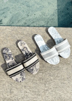 OFF TO PARADISE HAZELNUT FLAT SANDAL