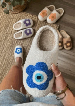 MAKE YOU SNUGGLE EVIL EYE FLOWER SLIPPERS